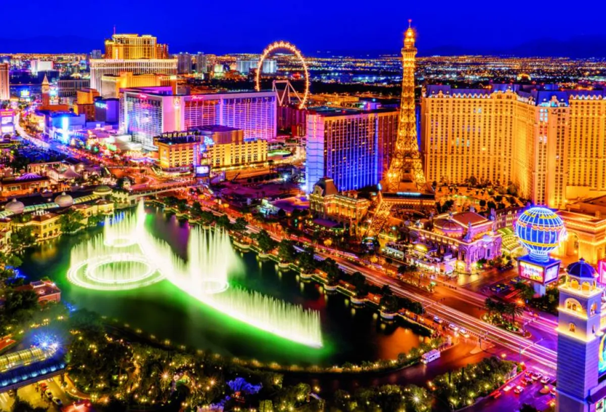 Educa Puzzel + Extra Item|Steden En Gebouwen<Las Vegas - Glow in the Dark - 1000 stukjes