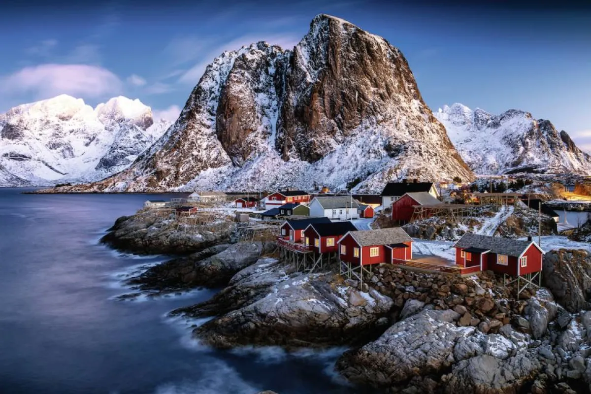 Ravensburger Landschappen|2000 En Meer<Het Noorse dorp Hamnoy - puzzel van 3000 stukjes