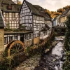 Ravensburger 1000-1499<Monschau in de Eifel - puzzel van 1000 stukjes